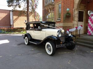 Vintage Wedding Car at Soper Hall